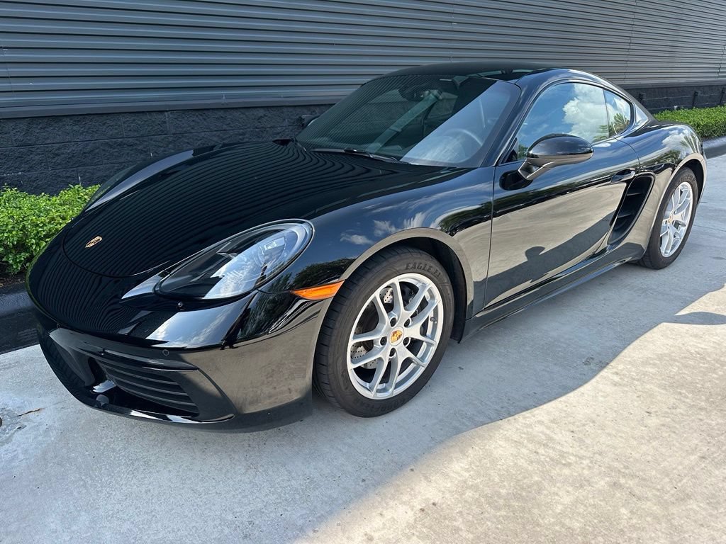 Certified 2025 Porsche 718 Cayman RWD image 7