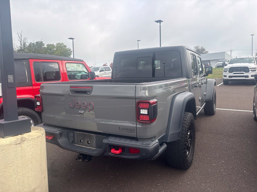 Used 2021 Jeep Gladiator Rubicon AWD/4WD image 2