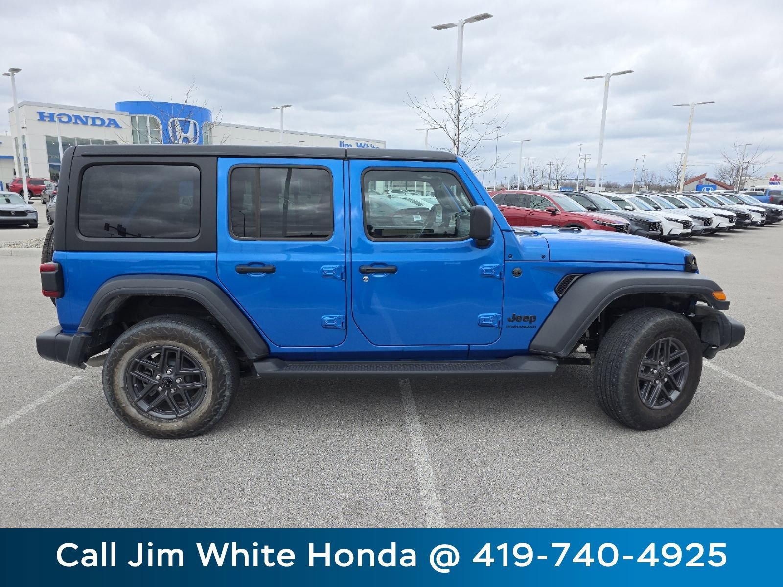 Used 2024 Jeep Wrangler Sport S image 19