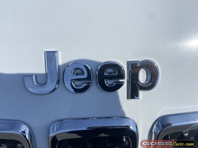Used 2022 Jeep Cherokee Limited w/ Mopar Interior Package AWD/4WD image 32