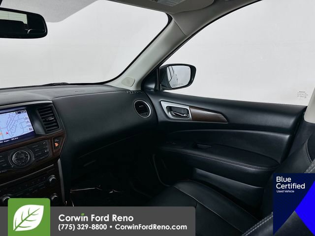 Used 2020 Nissan Pathfinder Platinum image 28