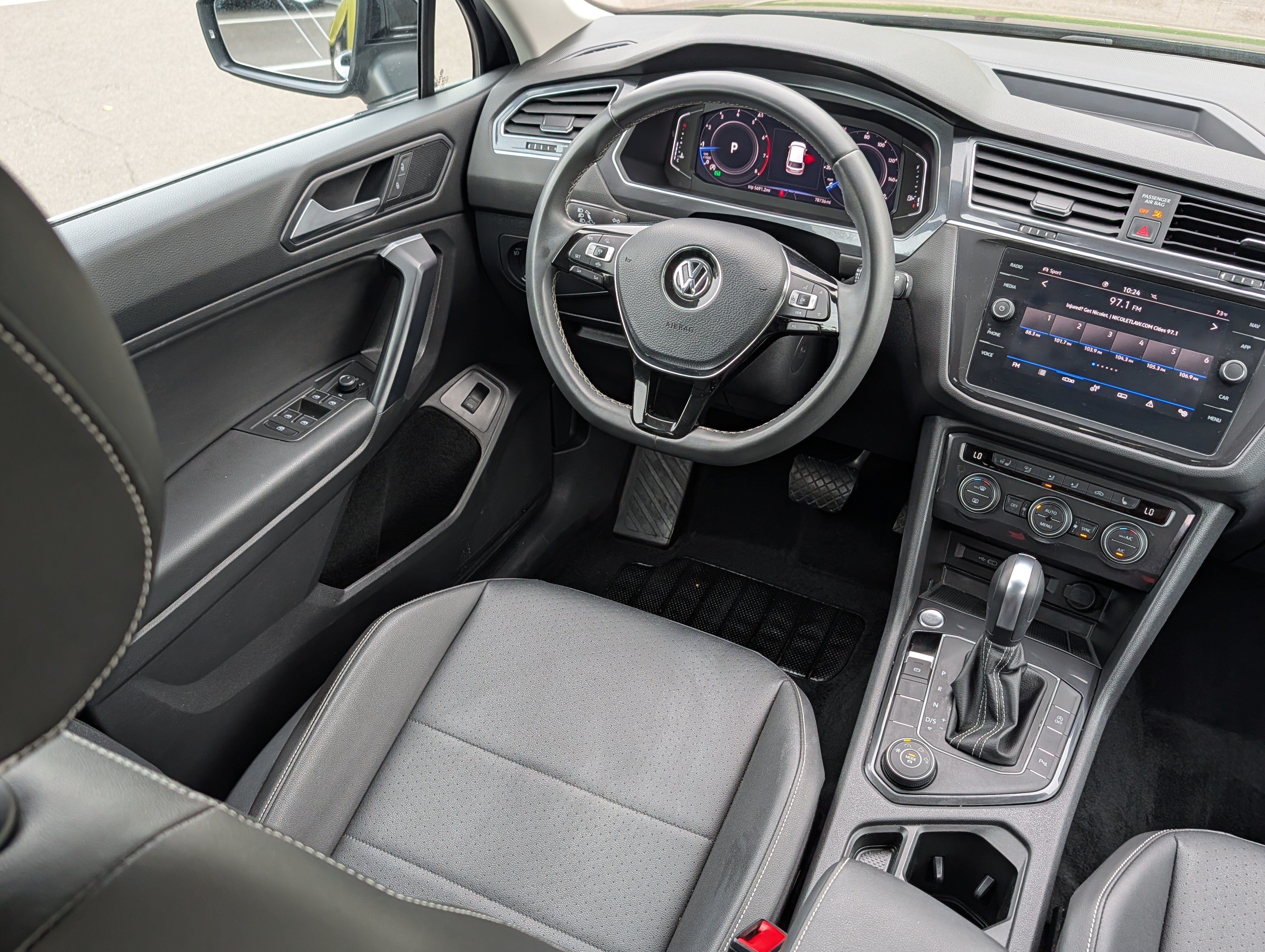 Used 2021 Volkswagen Tiguan SEL w/ 3-Row Tiguan MDO Package AWD/4WD image 9