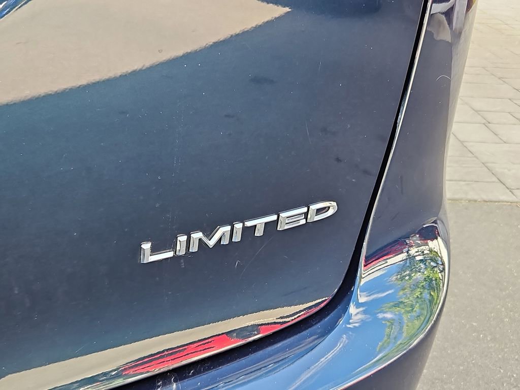 Used 2022 Chrysler Pacifica Limited image 39