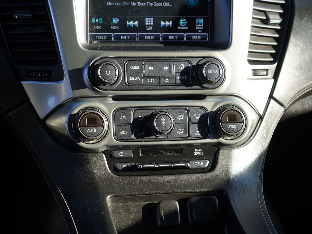 Used 2016 Chevrolet Suburban LS image 23