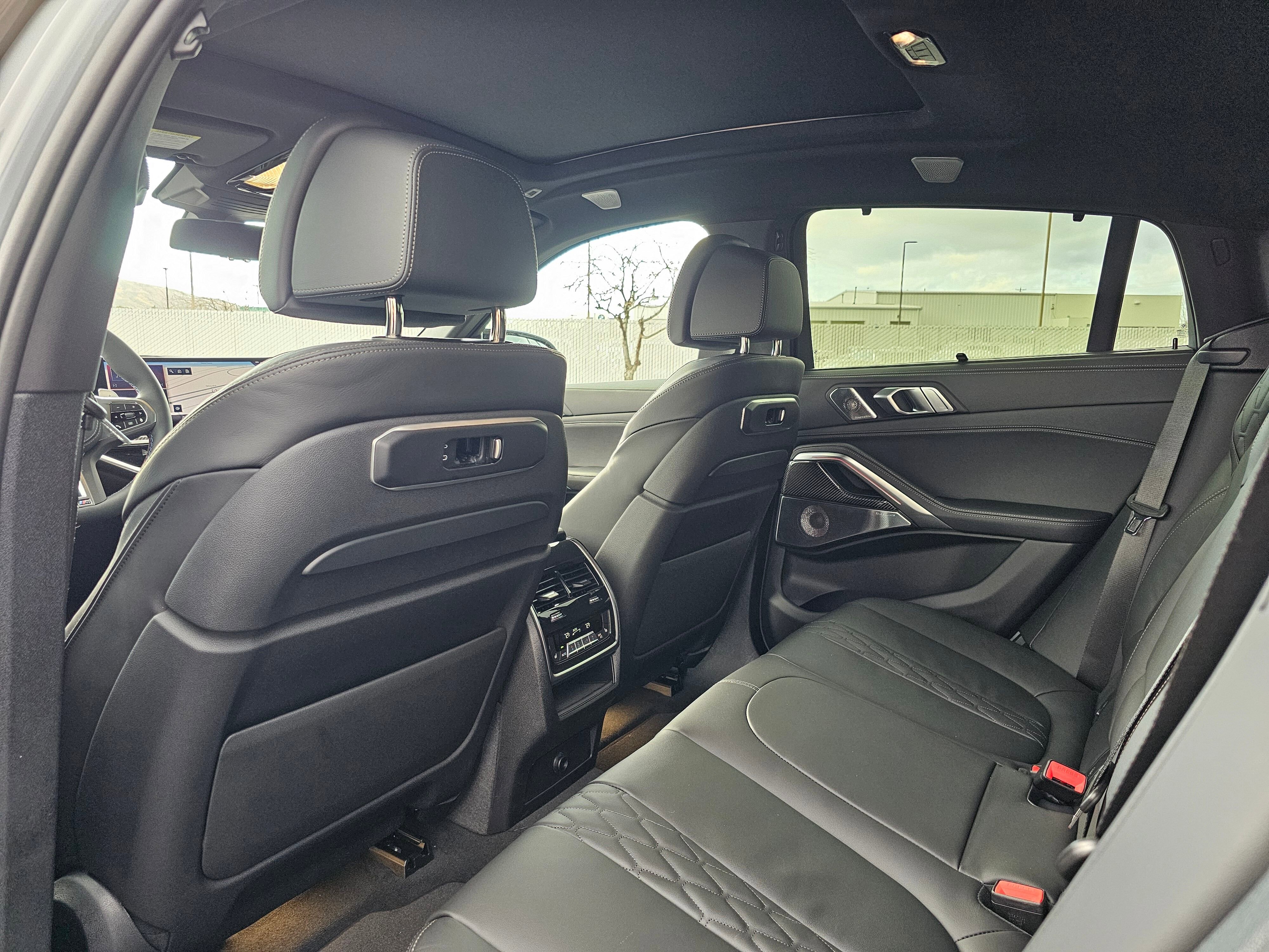 New 2026 BMW X6 M60i image 12