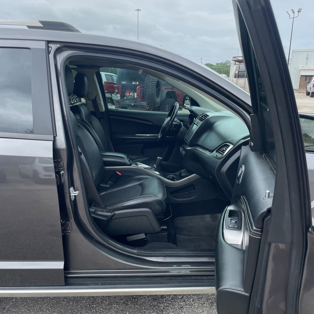 Used 2020 Dodge Journey Crossroad w/ Popular Equipment Group image 6