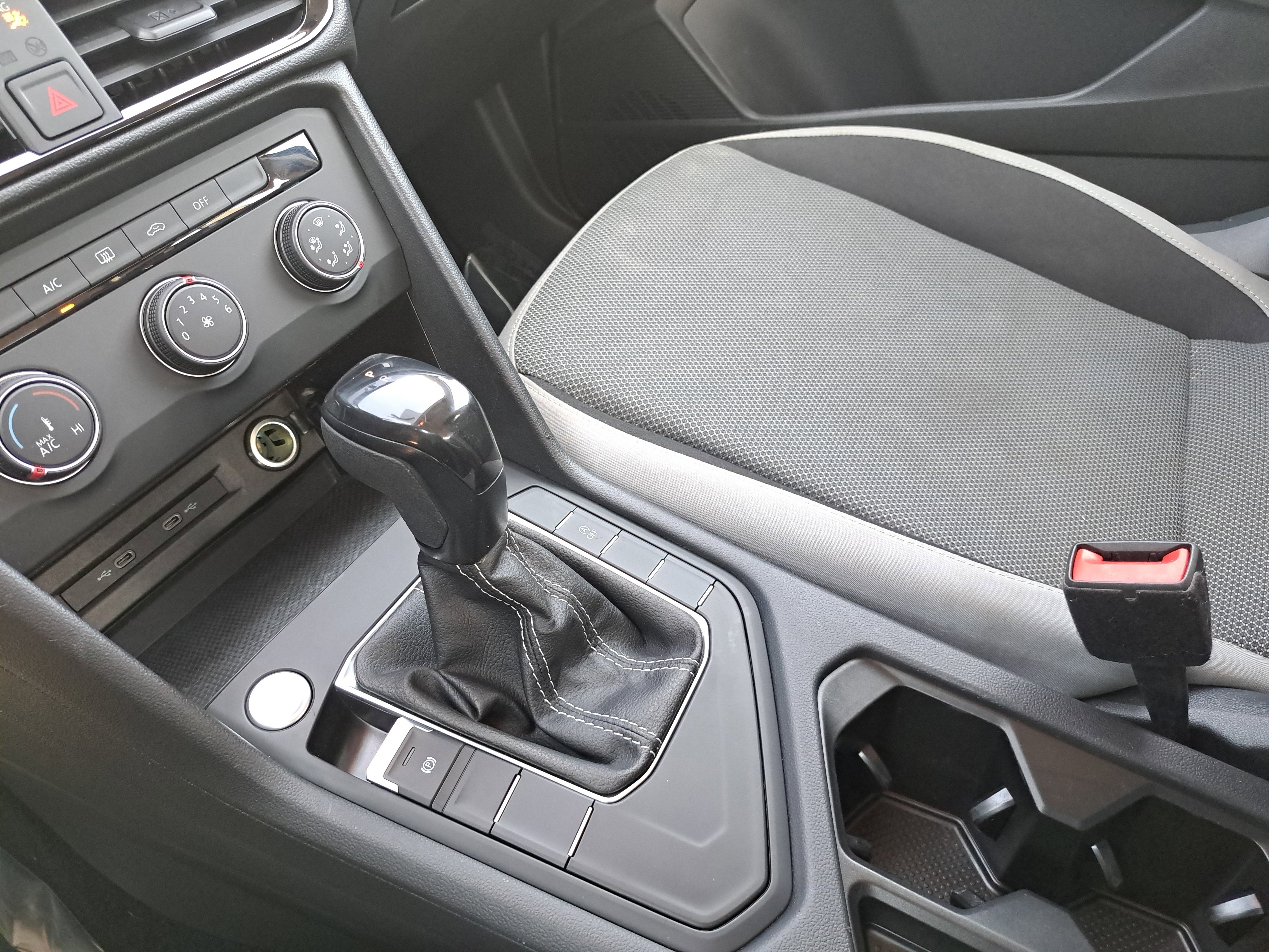 Certified 2022 Volkswagen Taos S image 24