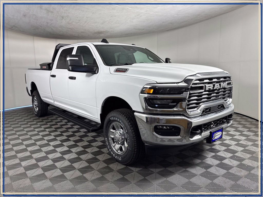 New 2026 RAM 2500 Tradesman AWD/4WD image 4