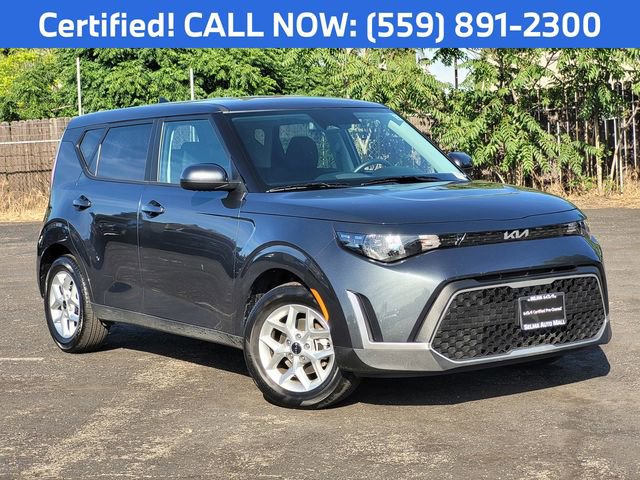 Certified 2025 Kia Soul LX w/ LX Technology Package FWD image 2