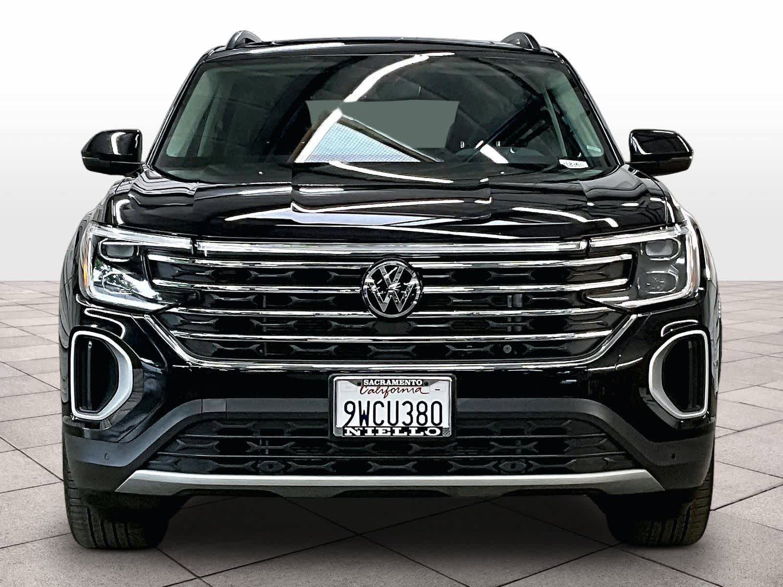 Certified 2026 Volkswagen Atlas SE w/ Panoramic Sunroof Package AWD/4WD image 3