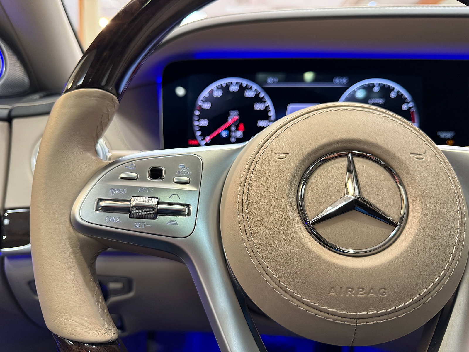 Used 2020 Mercedes-Benz Maybach S 650 image 25