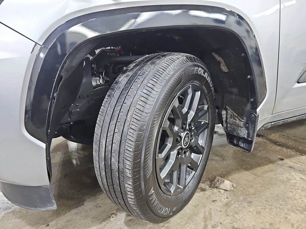 Used 2024 Toyota Sequoia Platinum image 39