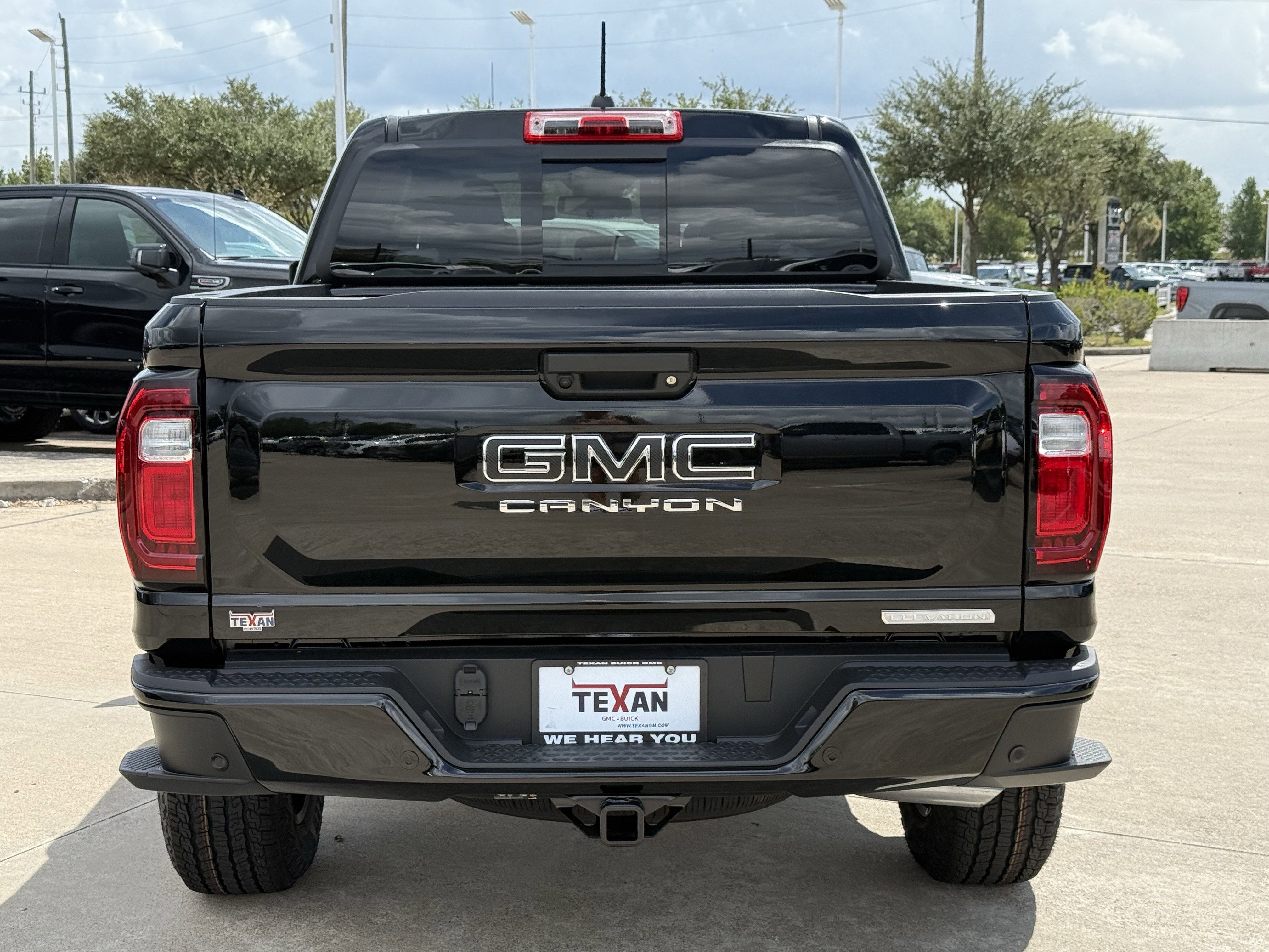 New 2026 GMC Canyon Elevation w/ Convenience Package image 6