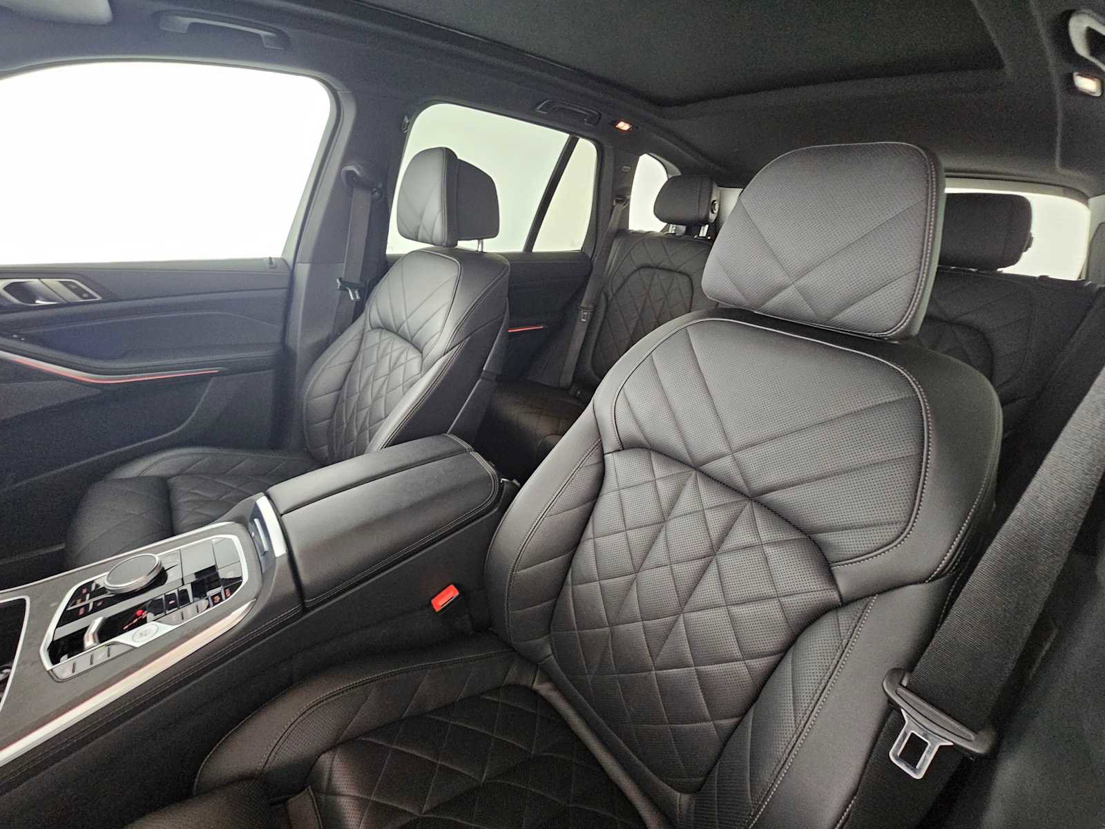 Used 2024 BMW X5 xDrive40i w/ Premium Package image 21