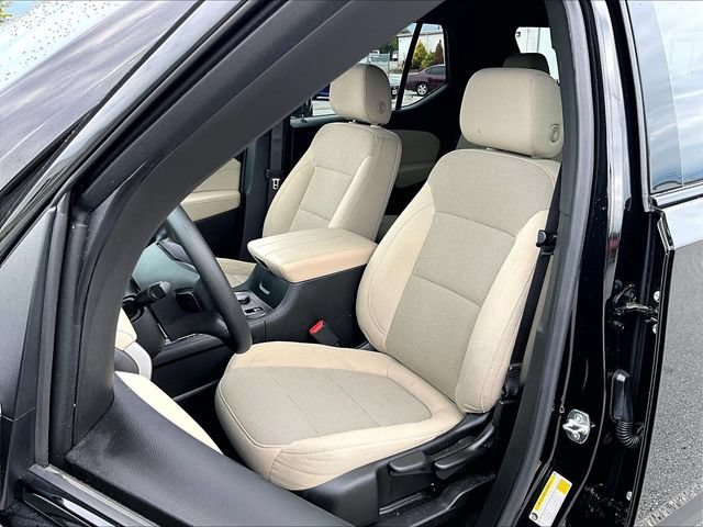 Used 2023 Chevrolet Traverse LS w/ Midnight/Sport Edition FWD image 10