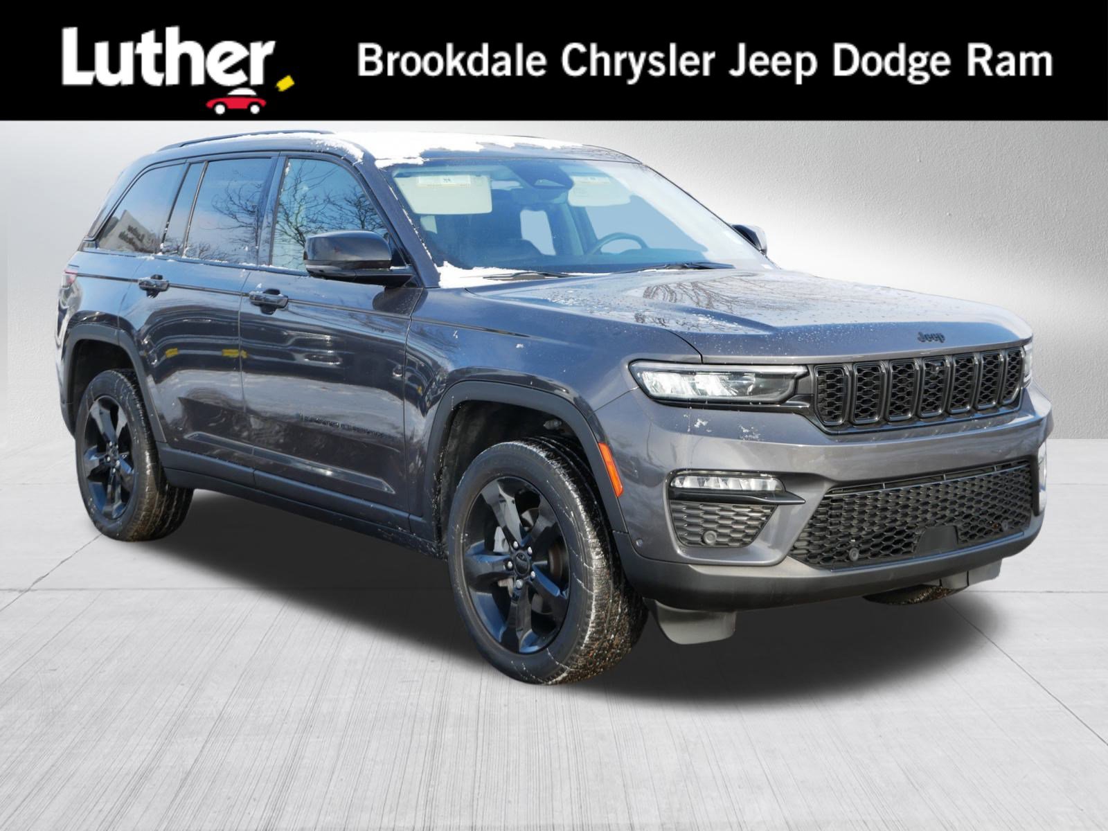 Certified 2023 Jeep Grand Cherokee Limited w/ Luxury Tech Group II image 1