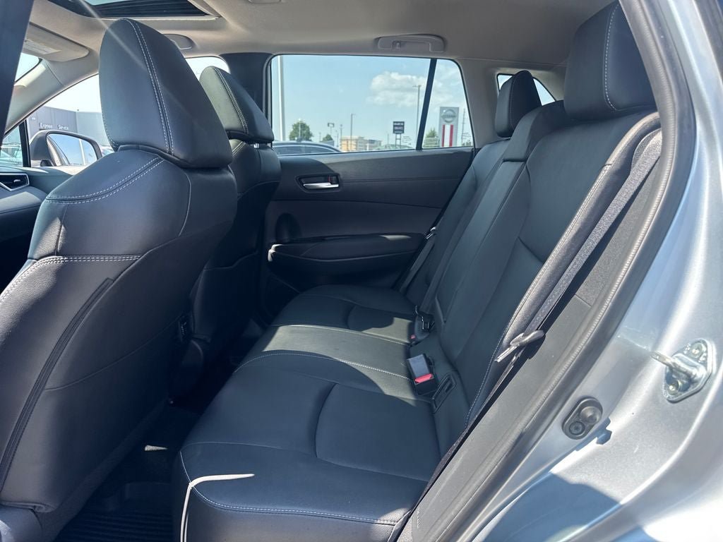 Used 2022 Toyota Corolla Cross XLE w/ Convenience Package FWD image 14