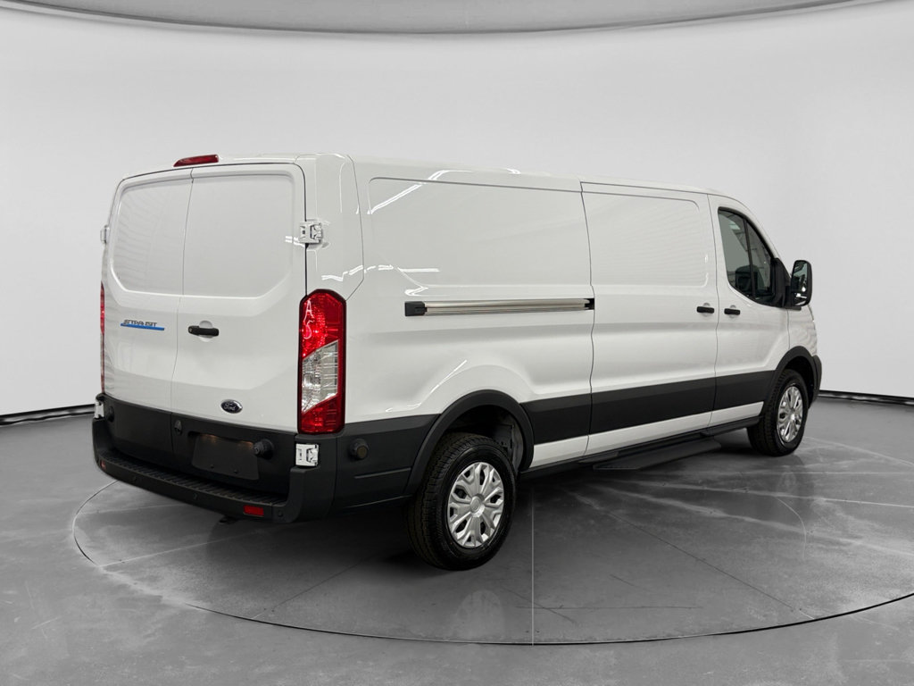 Used 2024 Ford E-Transit Low Roof RWD image 3