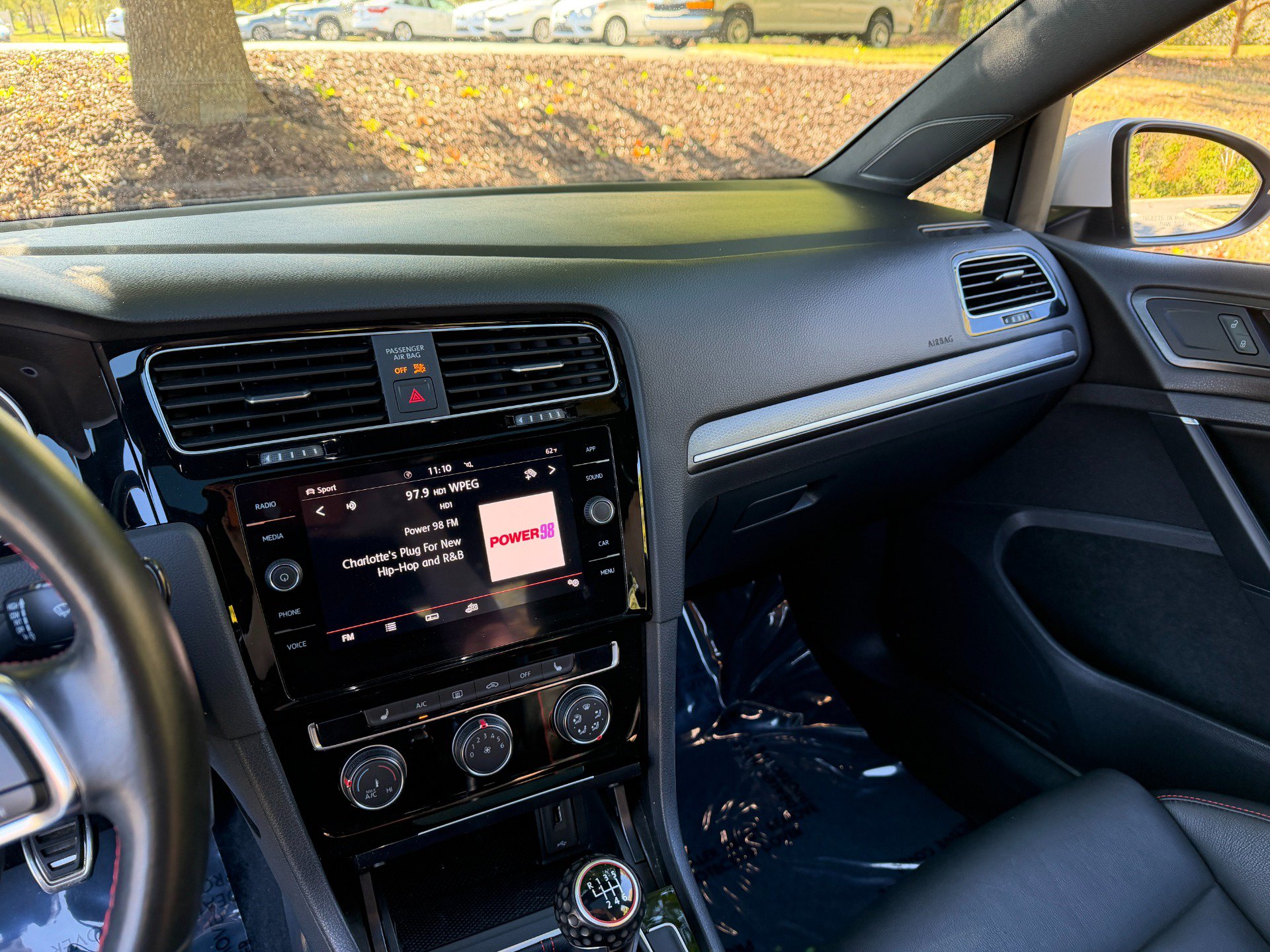 Used 2020 Volkswagen Golf 4-Door FWD image 39