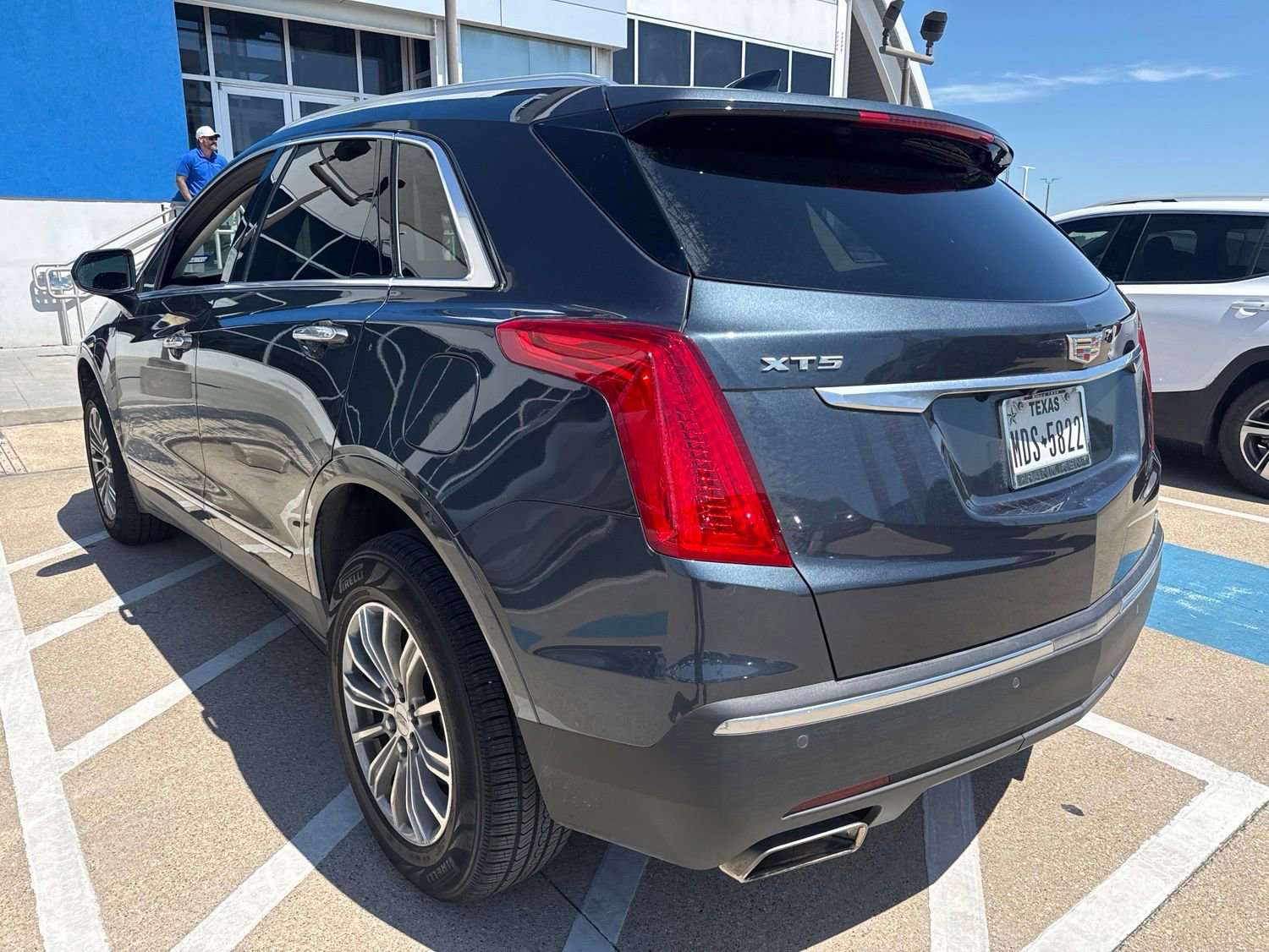 Used 2019 Cadillac XT5 Luxury FWD image 7