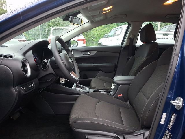 Used 2020 Kia Forte LXS FWD image 23