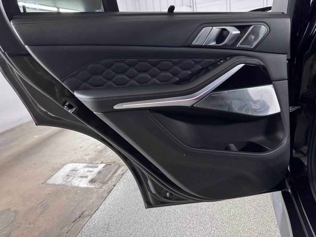 Used 2021 BMW X5 M w/ Competition Package AWD/4WD image 50
