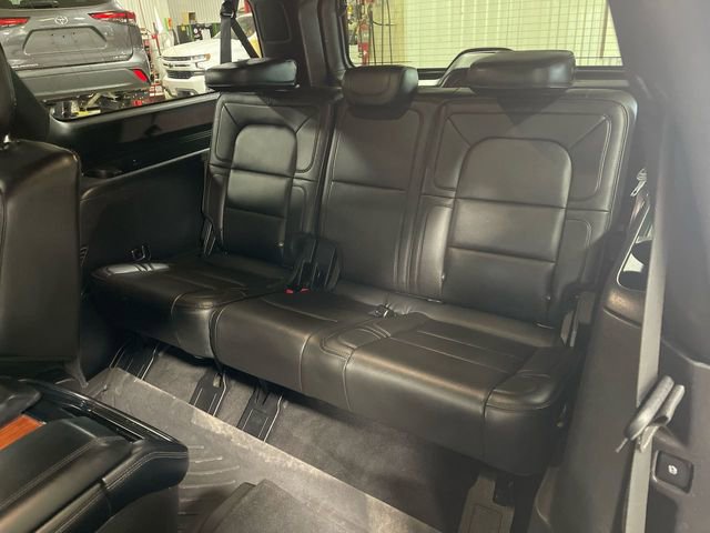 Used 2018 Lincoln Navigator L Reserve w/ Technology Package AWD/4WD image 23