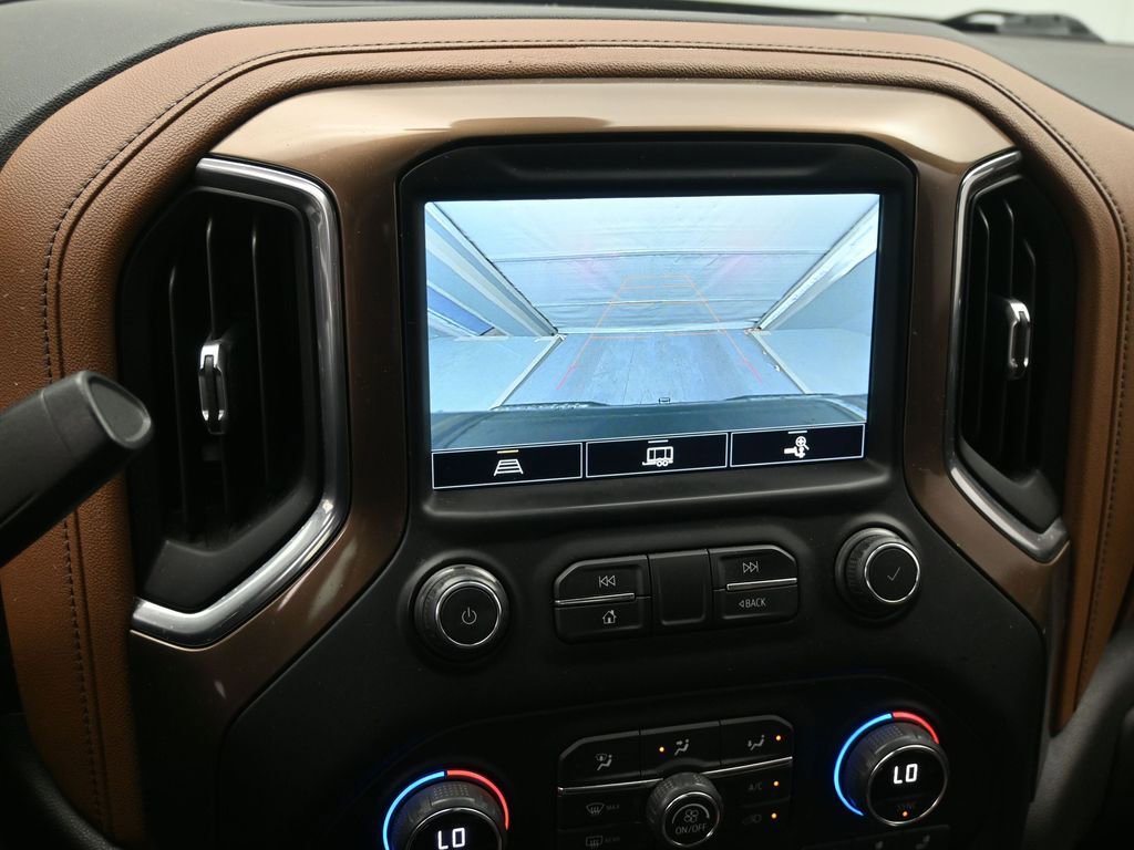 Used 2021 Chevrolet Silverado 1500 High Country image 16