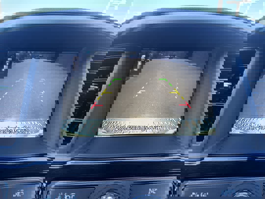 Used 2020 Nissan Pathfinder SV image 17