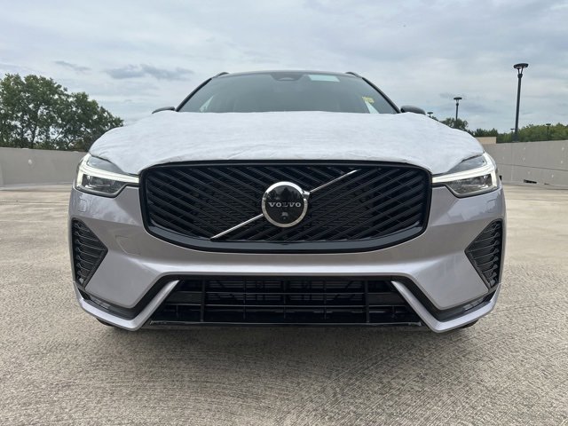 New 2026 Volvo XC60 B5 Plus w/ Climate Package image 2
