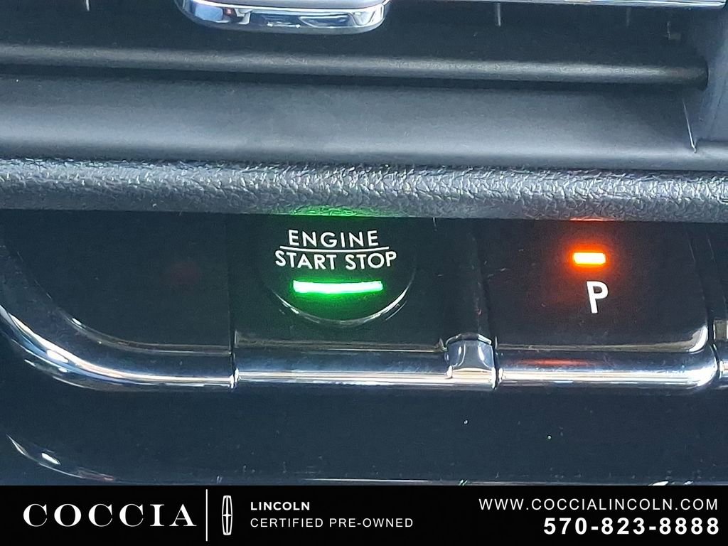 Certified 2023 Lincoln Corsair AWD image 25