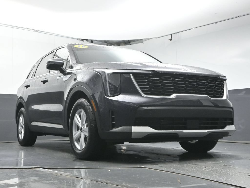Used 2026 Kia Sorento LX FWD image 33