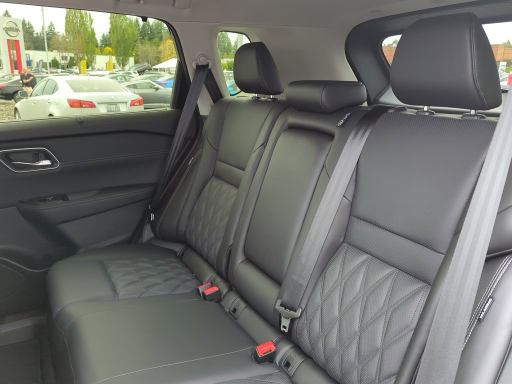 New 2026 Nissan Rogue Platinum image 20