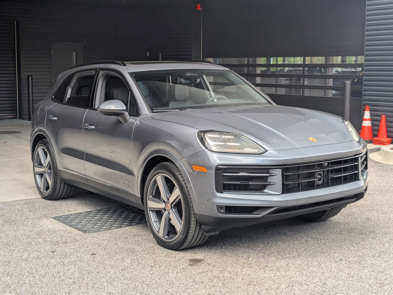 New 2026 Porsche Cayenne image 7