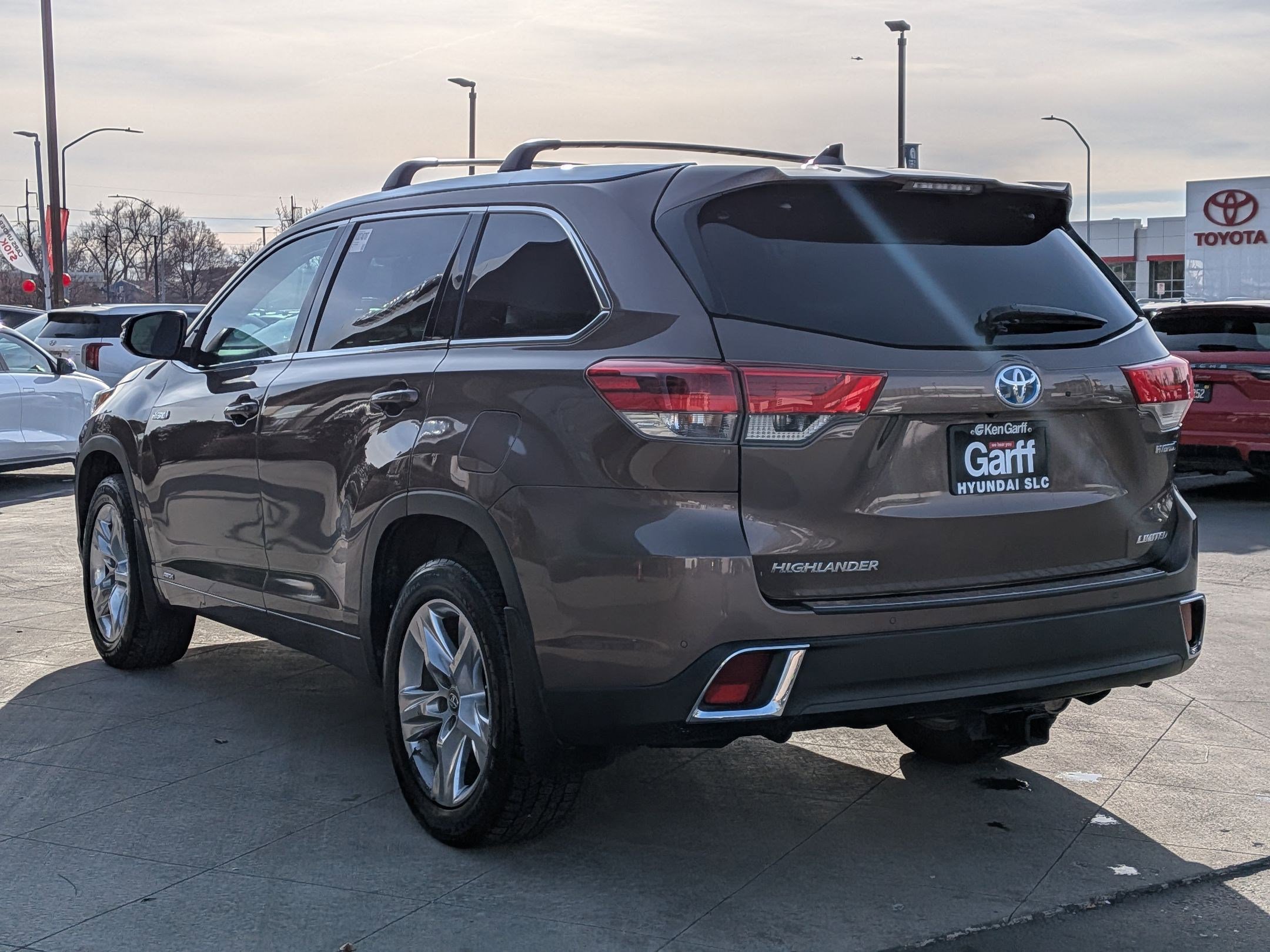 Used 2019 Toyota Highlander Limited image 7