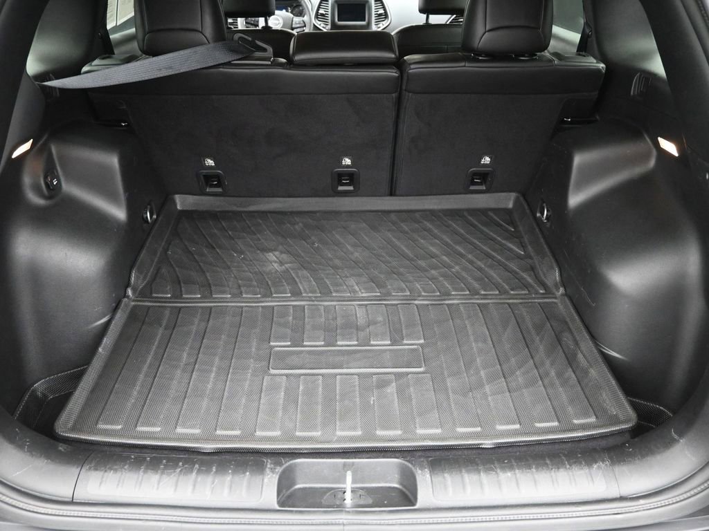 Used 2021 Jeep Cherokee Latitude Plus image 10