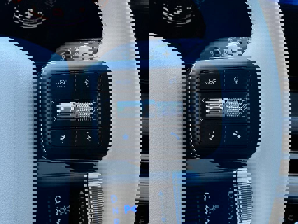 New 2026 Hyundai Santa Fe SEL FWD image 19