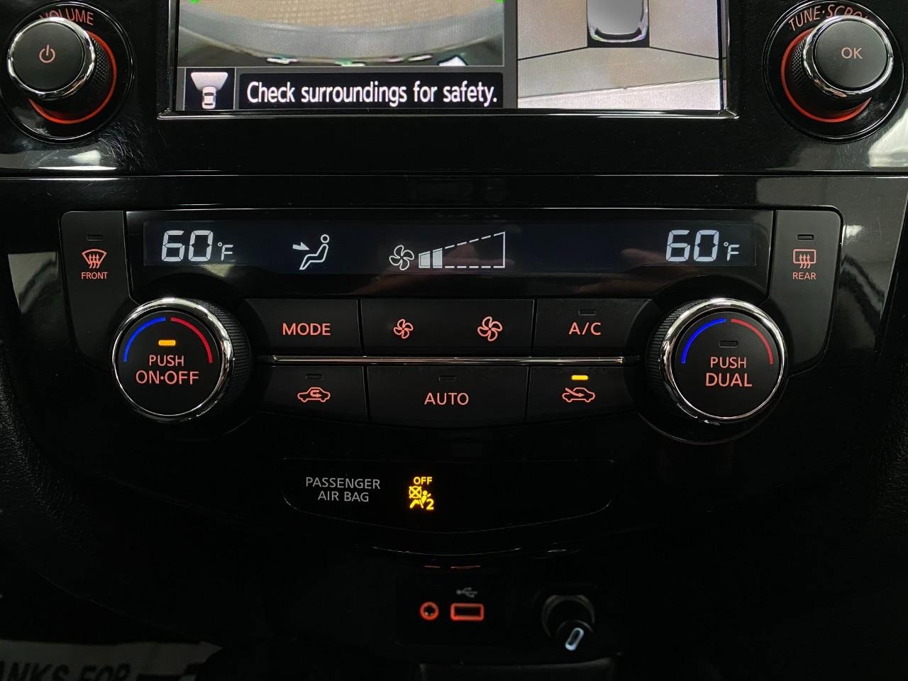 Used 2019 Nissan Rogue SV w/ Premium Package AWD/4WD image 27