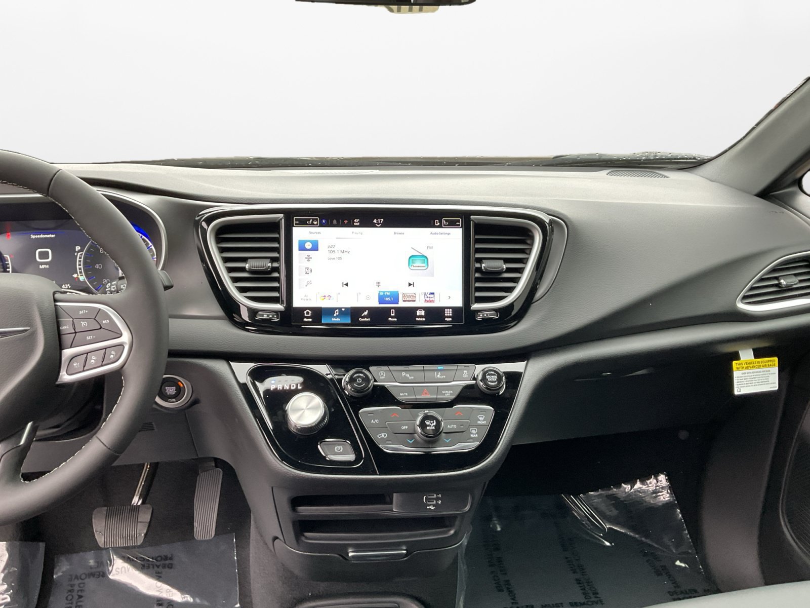 New 2026 Chrysler Voyager LX FWD image 12