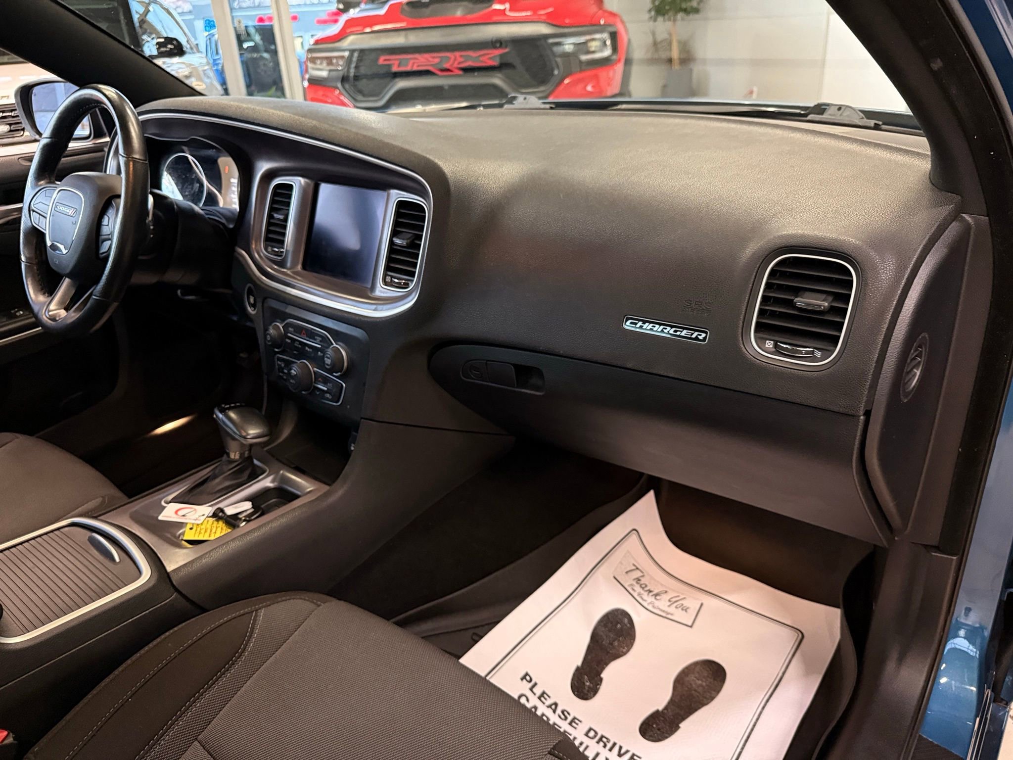 Used 2022 Dodge Charger SXT w/ Navigation & Travel Group image 16