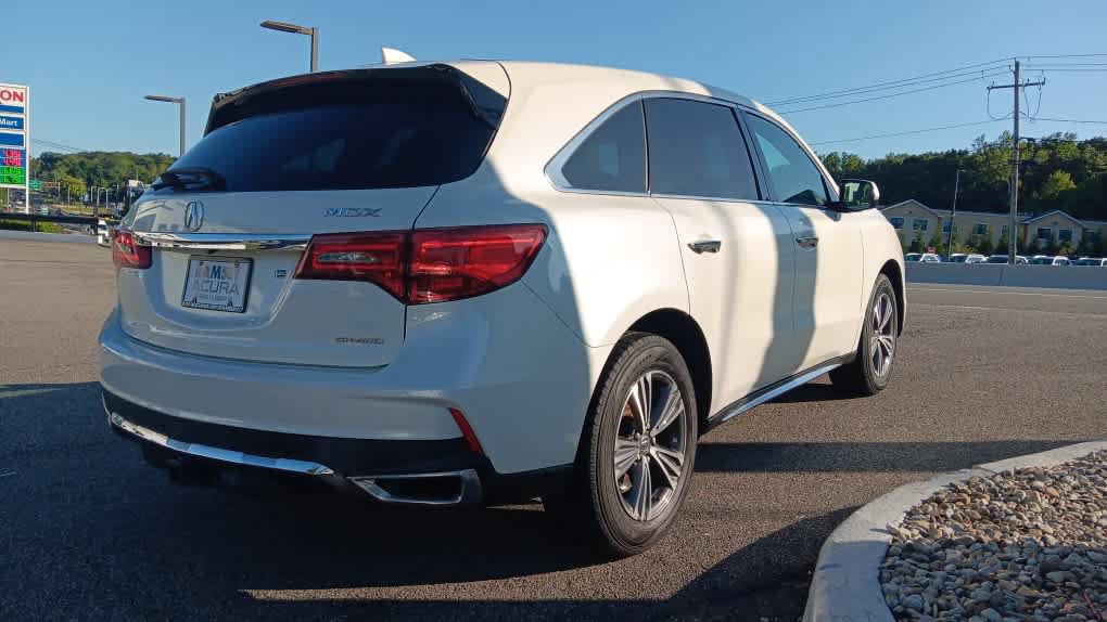 Used 2017 Acura MDX SH-AWD image 5