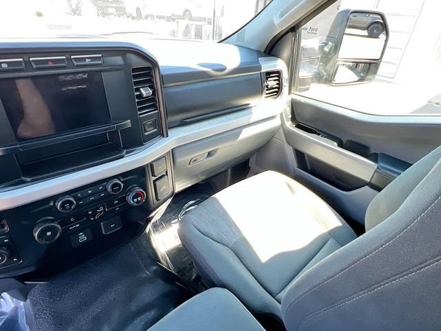 Used 2023 Ford F600 4x4 Regular Cab Super Duty w/ XLT Value Package image 23