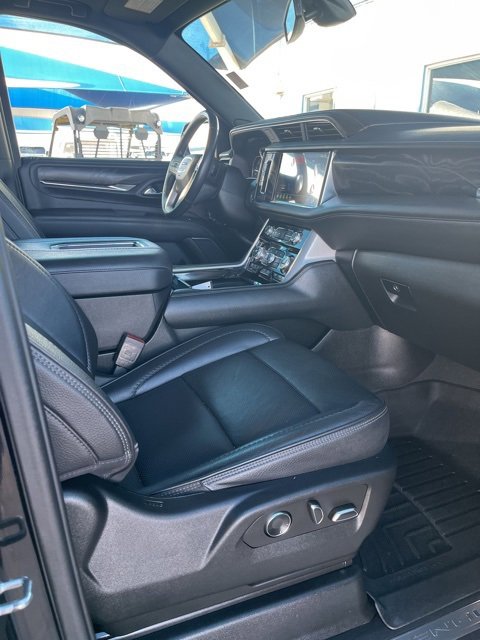 Used 2021 GMC Yukon XL Denali image 11