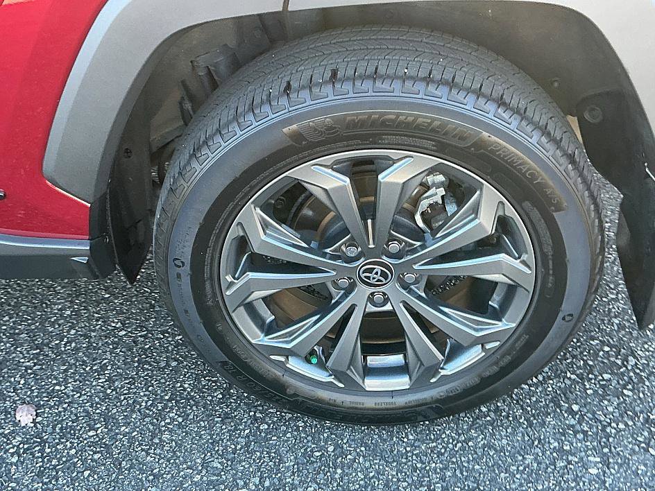 Used 2023 Toyota RAV4 Limited image 8