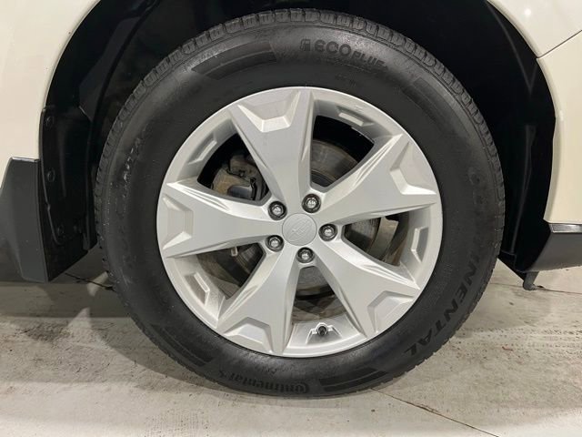 Used 2014 Subaru Forester 2.5i Premium w/ All-Weather Package image 14