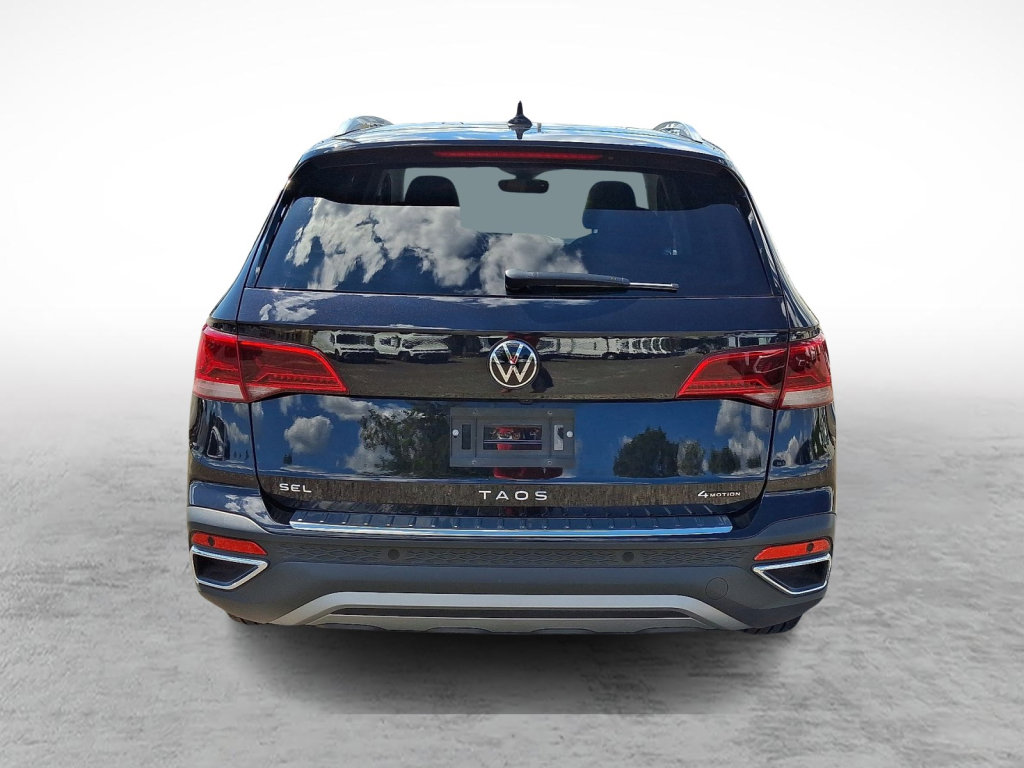 Used 2022 Volkswagen Taos SEL image 4
