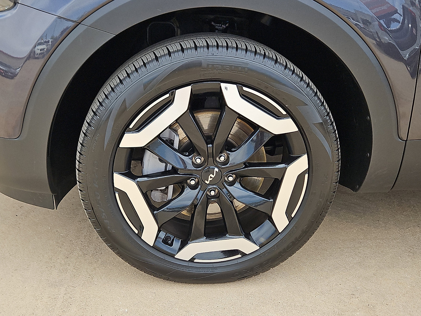 Used 2025 Kia Telluride S AWD/4WD image 5