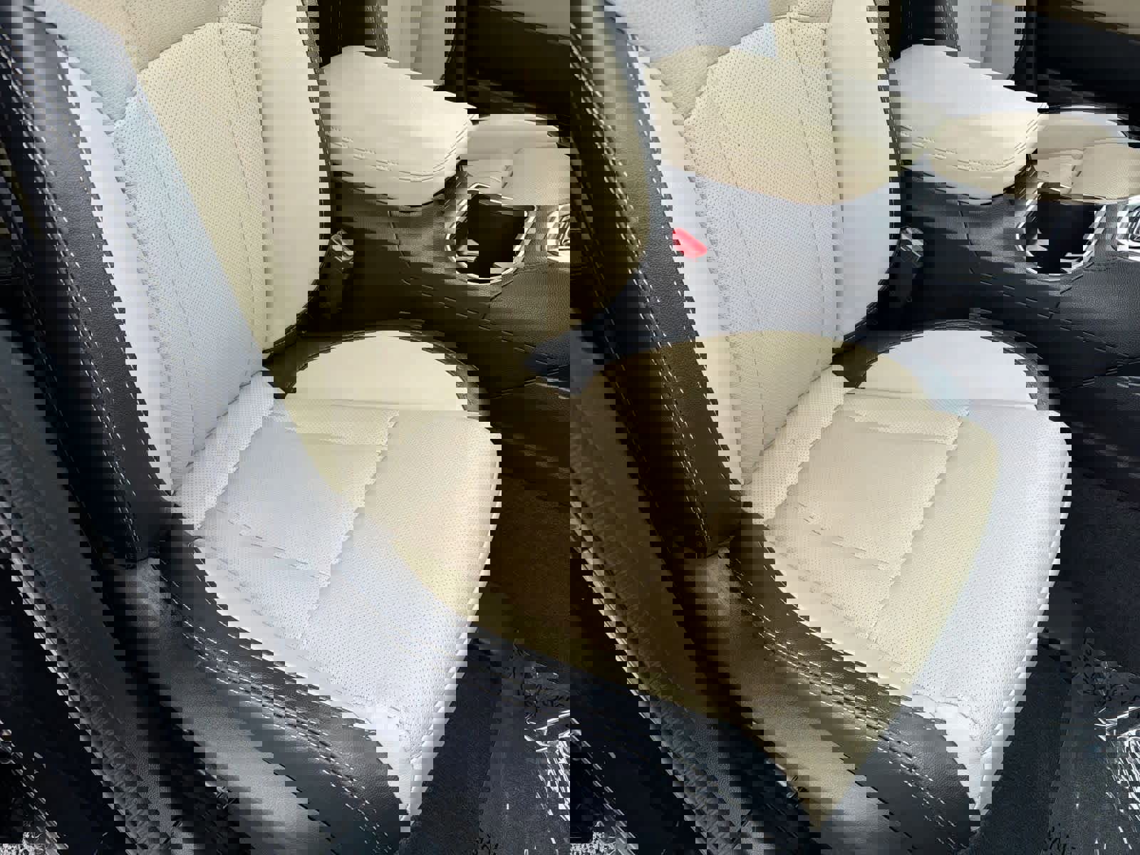 Used 2021 Subaru Outback Limited image 22