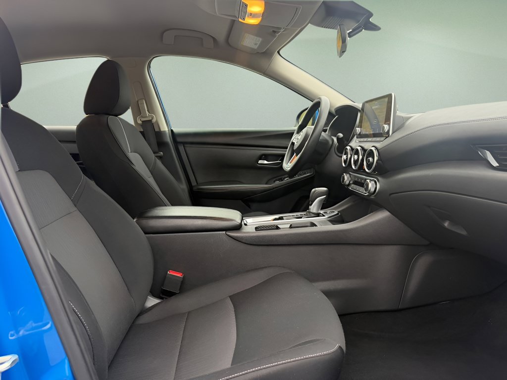 Used 2025 Nissan Sentra SV FWD image 18
