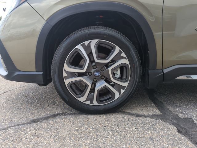 New 2026 Subaru Ascent Limited AWD/4WD image 30